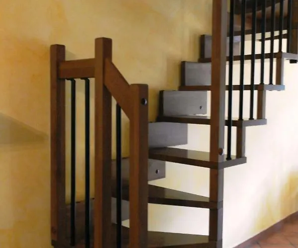 Sul Gizio Nyaraló *